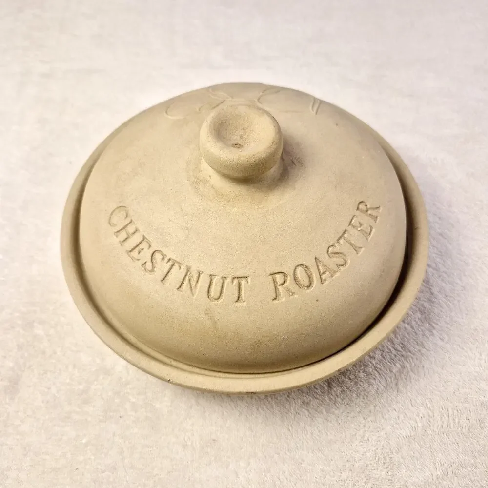 SUPERSTONE Bake & Serve, Sassafras. 1993 Lidded Chestnut/Garlic Roaster.